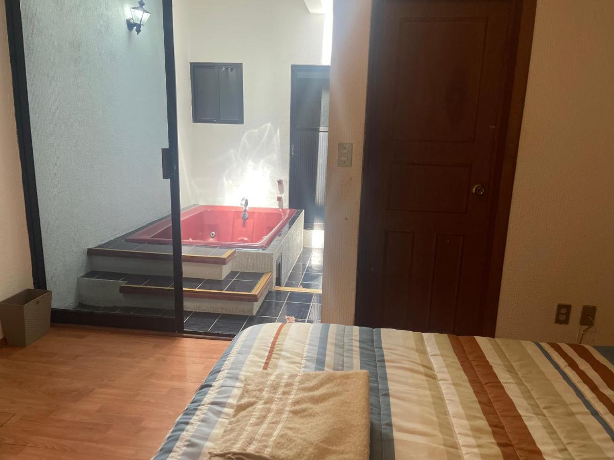 Comoda Habitacion A 10 Min Del Centro Historico De Керетаро Экстерьер фото
